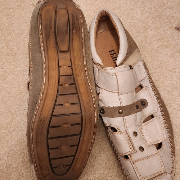 Men's Sandals - Picture 3 of 3